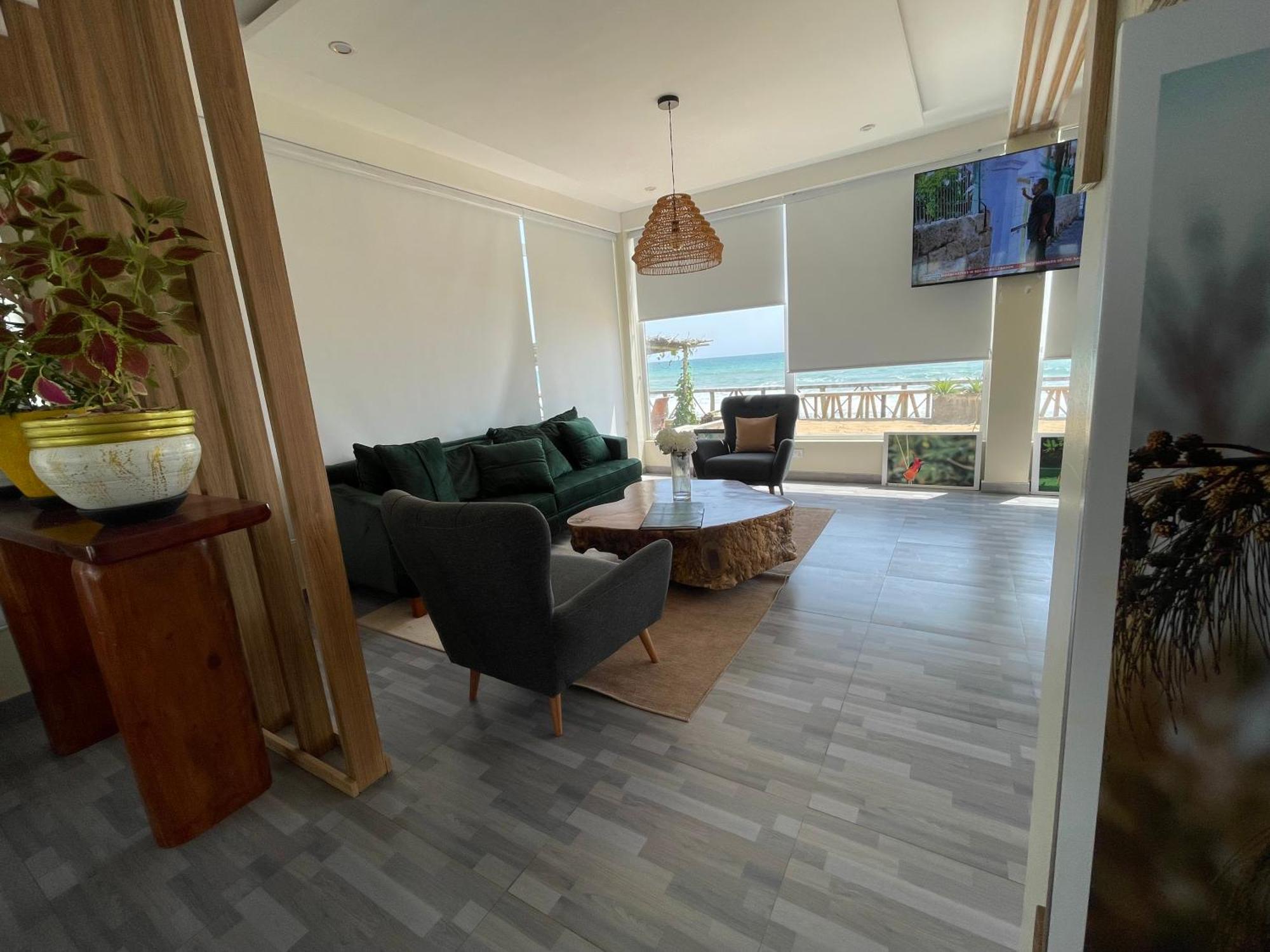 Ocean Green Beach Resorts And Villas Prampram Buitenkant foto