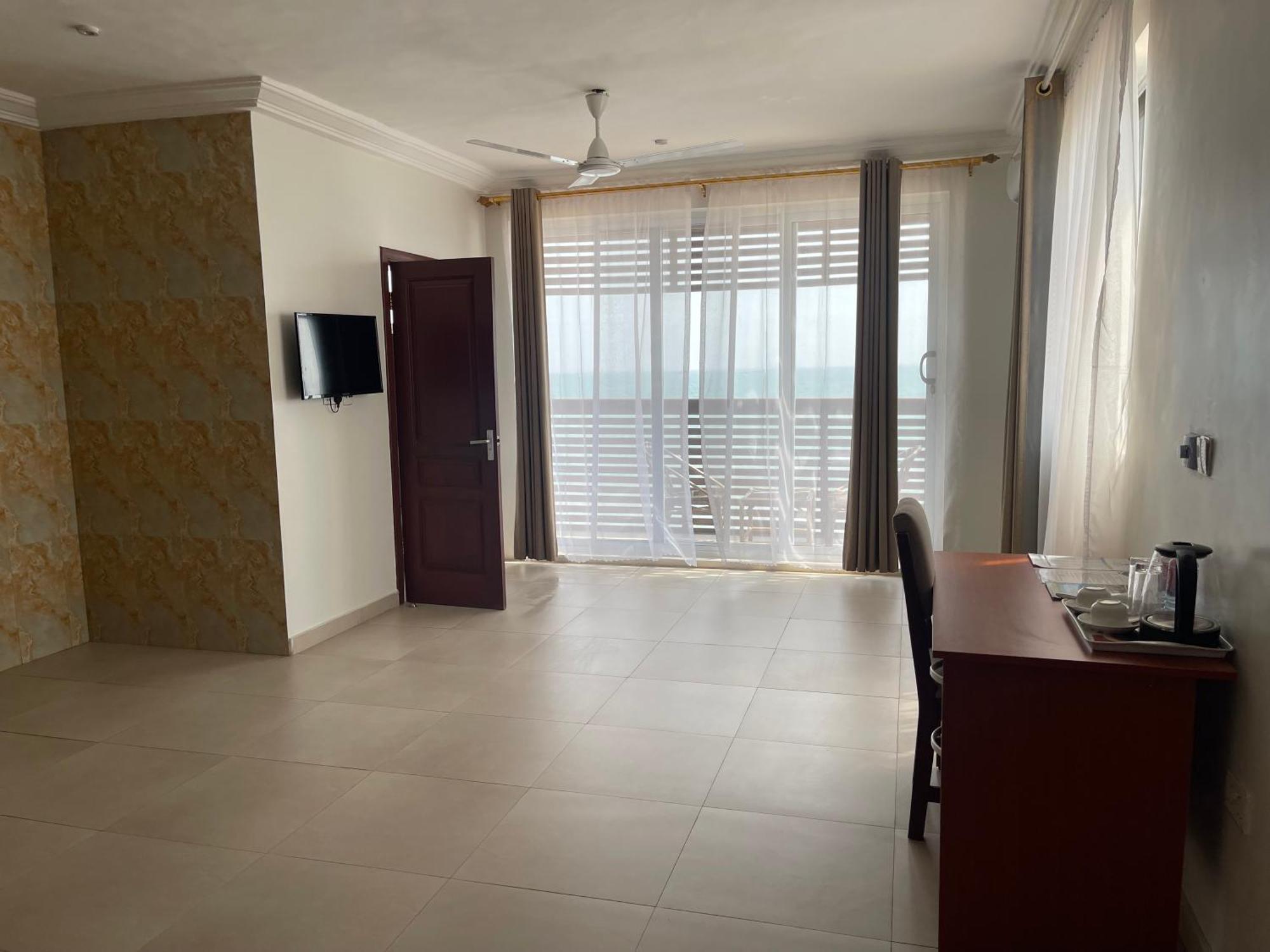 Ocean Green Beach Resorts And Villas Prampram Buitenkant foto