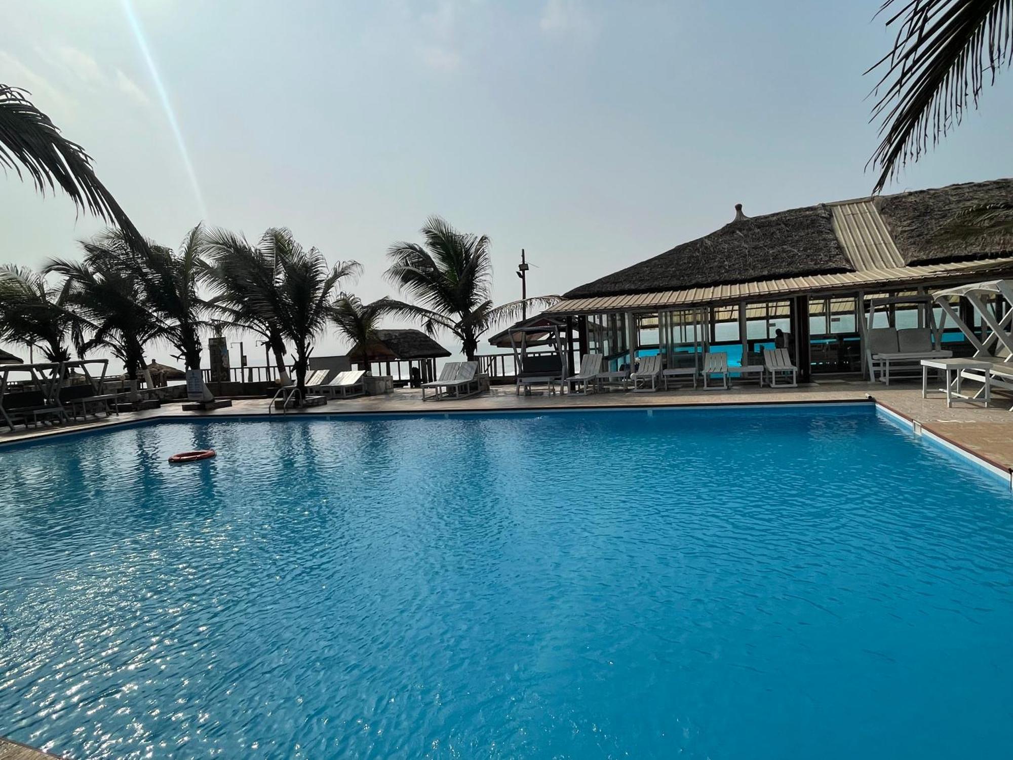 Ocean Green Beach Resorts And Villas Prampram Buitenkant foto