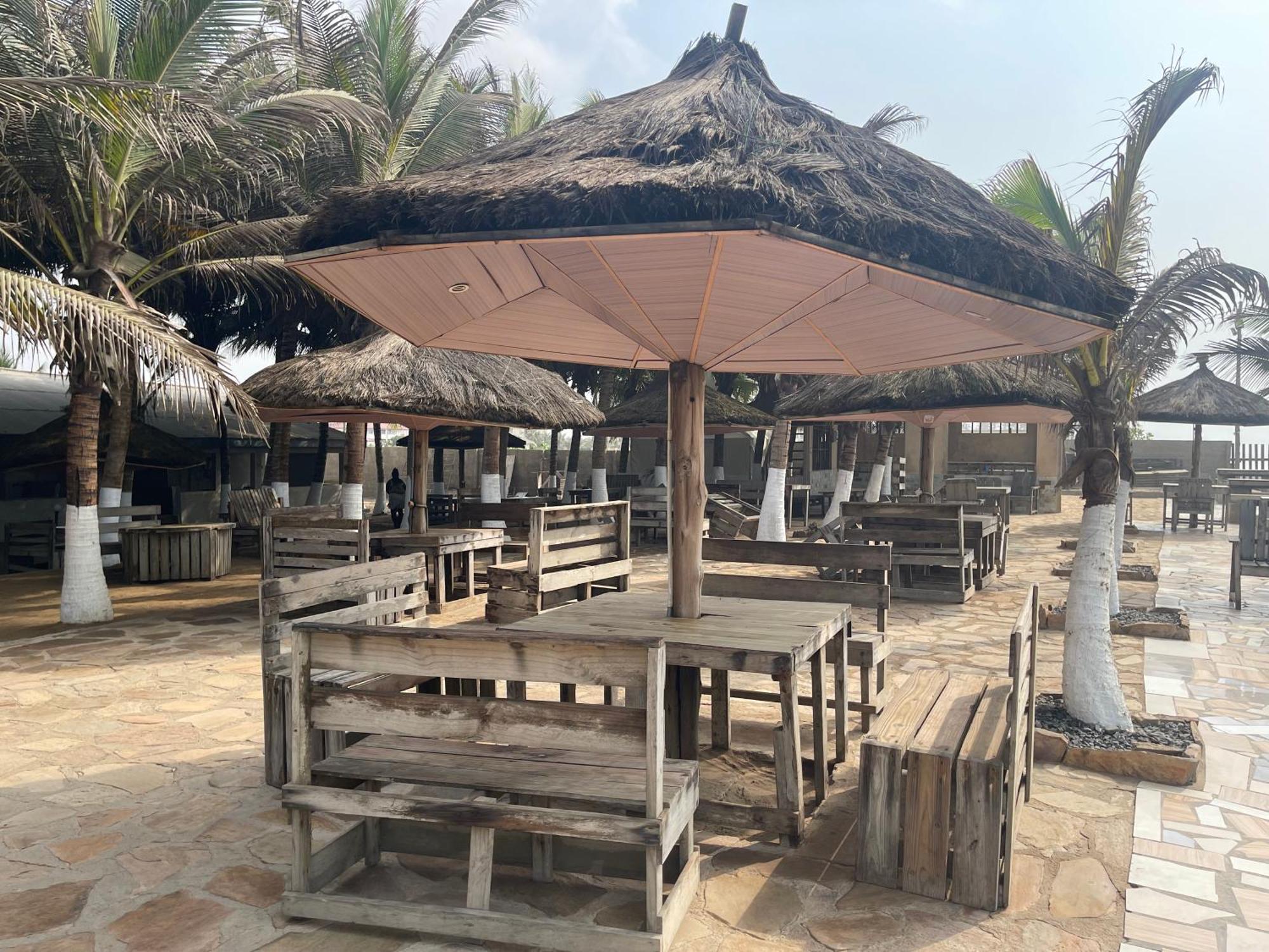 Ocean Green Beach Resorts And Villas Prampram Buitenkant foto