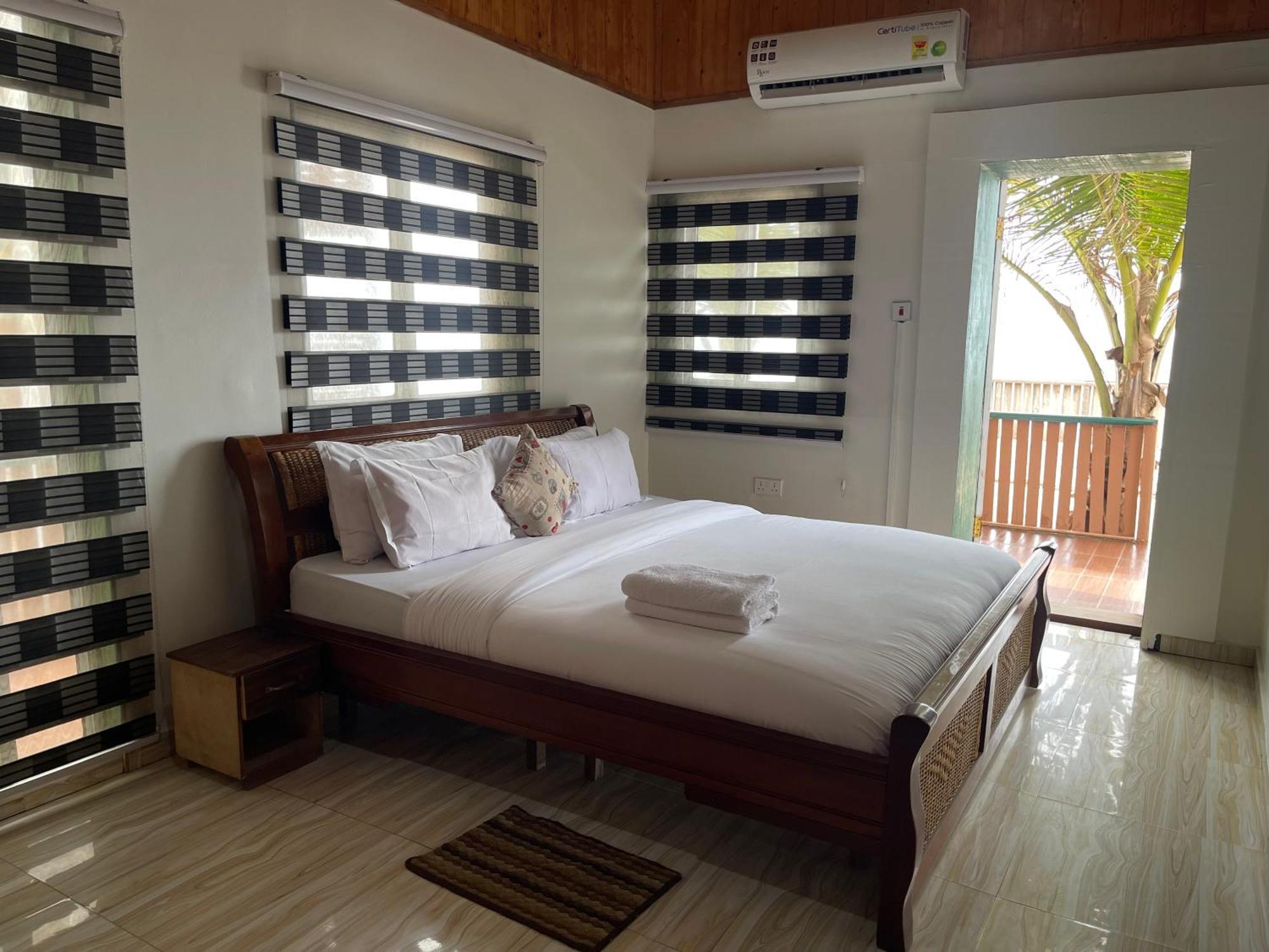 Ocean Green Beach Resorts And Villas Prampram Buitenkant foto